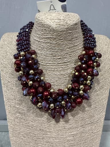 Collana bordeaux a cascata