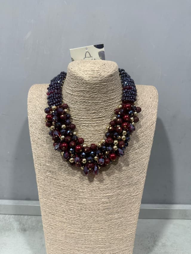 Collana bordeaux a cascata