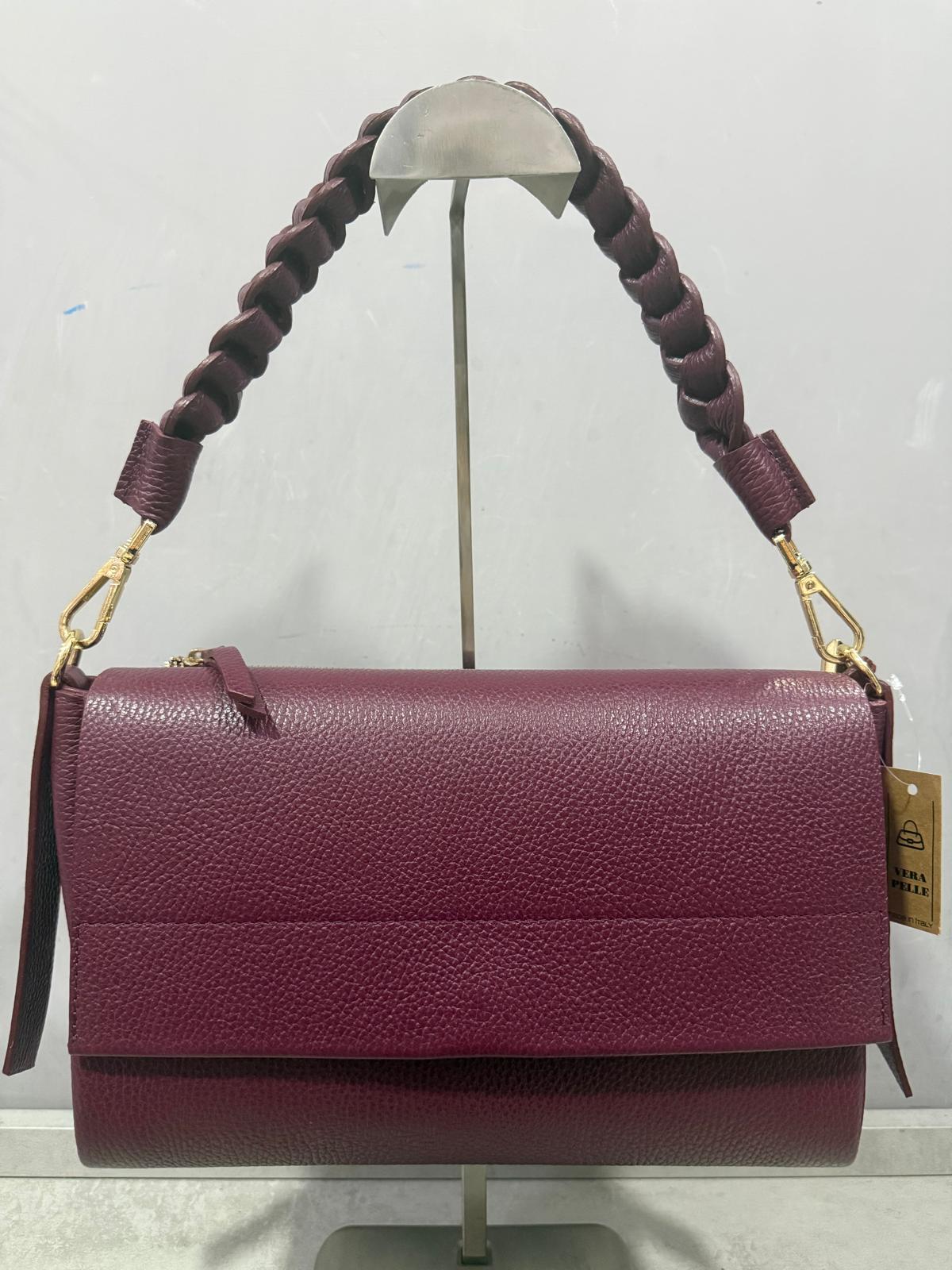 Borsa bordeaux in pelle con manico intrecciato